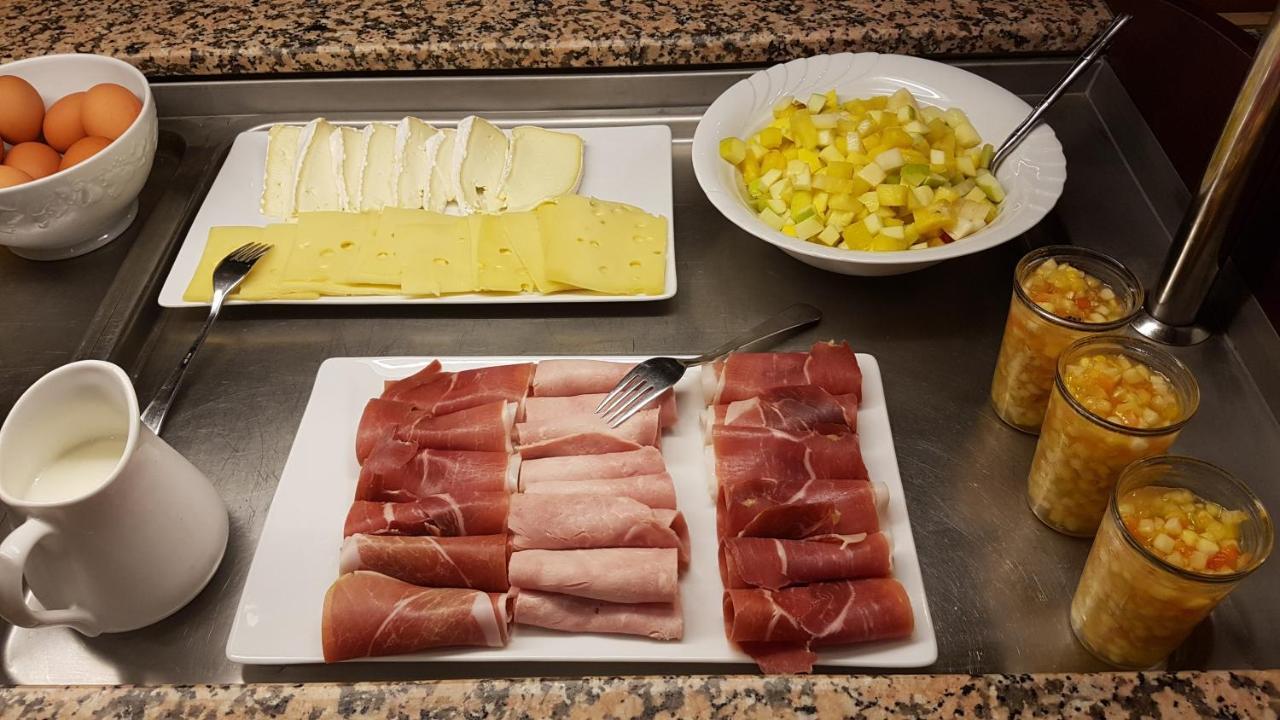Le Manoir Du Rodoir 호텔 라로슈베르나르 외부 사진